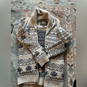 Roots Gray and Cream Patterned Cardigan